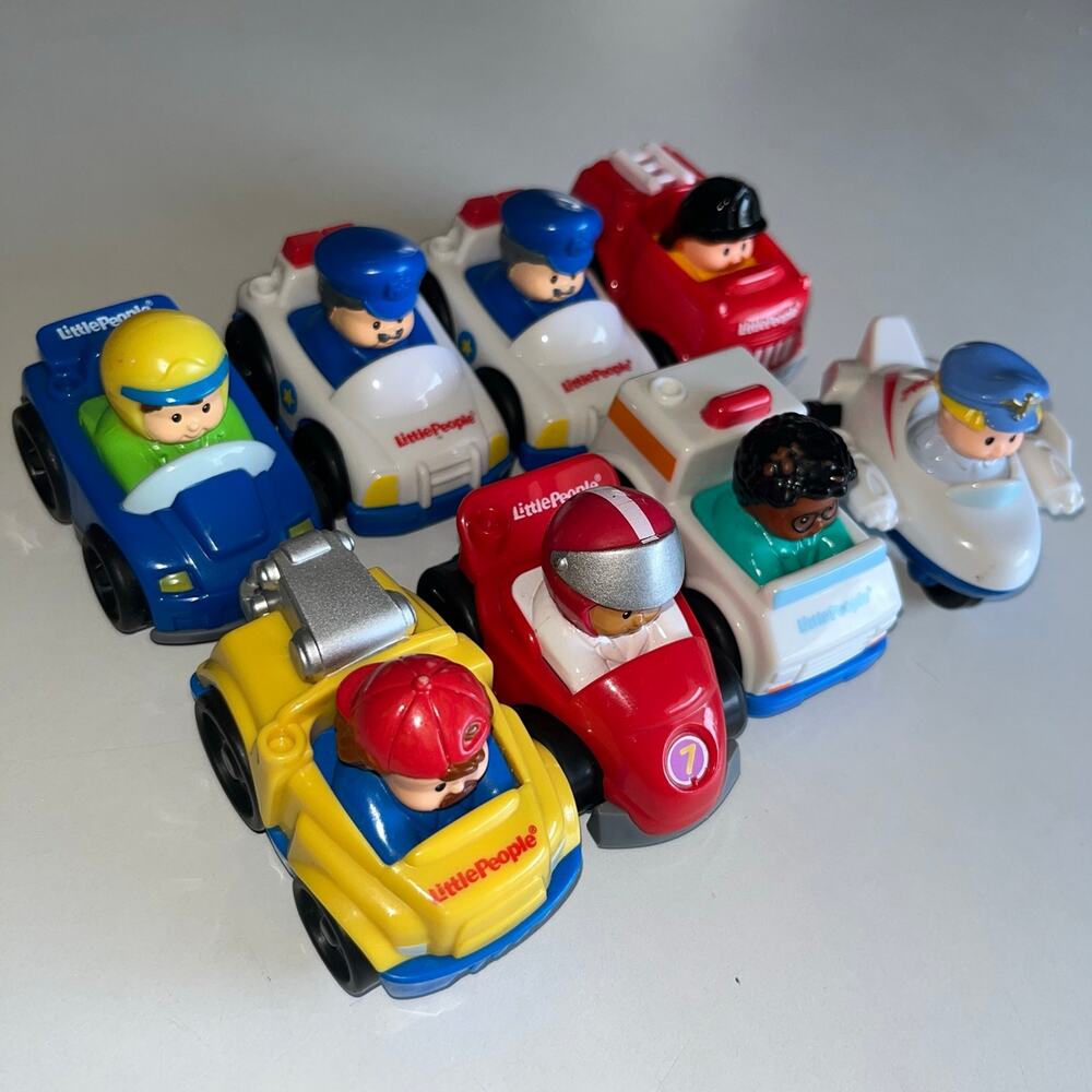 Little People Wheelies Lot of 8 Cars (F)